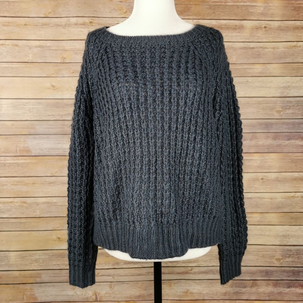 Pink Rose Chunky Knit Sweater Size M